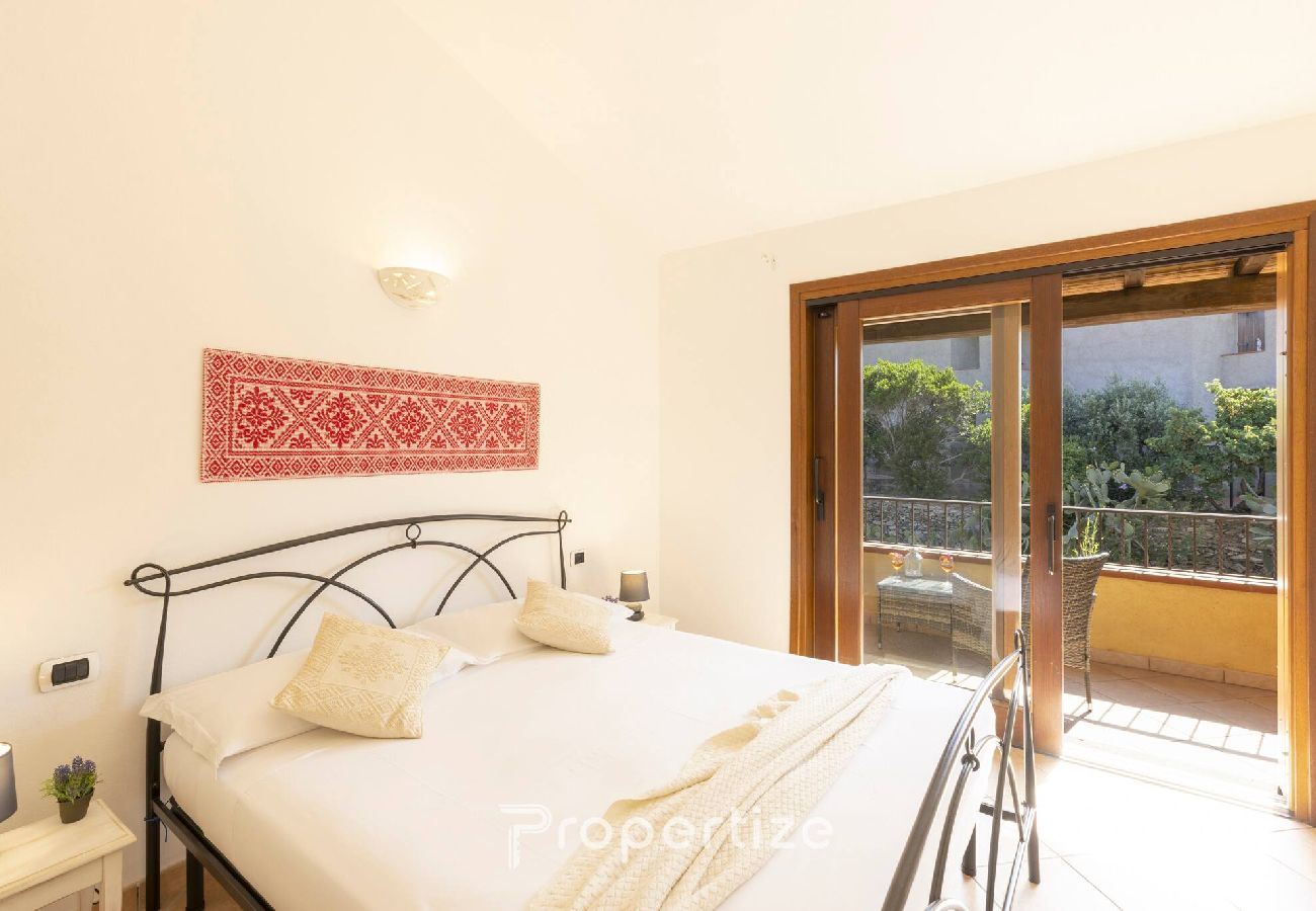 Chalet en Golfo Aranci - Villetta by Propertize - idromassaggio e patio