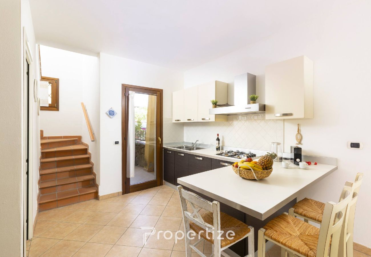 Chalet en Golfo Aranci - Villetta by Propertize - idromassaggio e patio