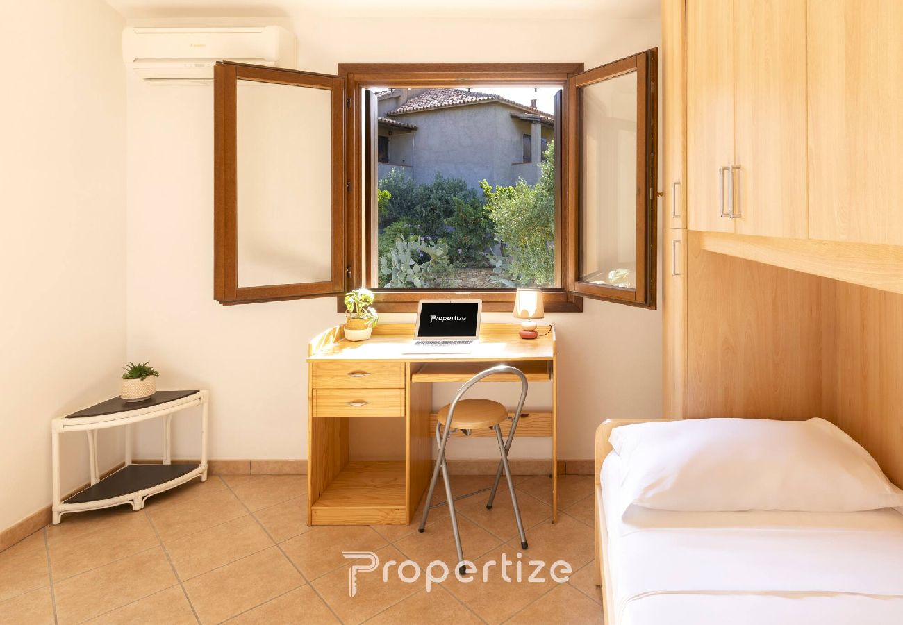 Chalet en Golfo Aranci - Villetta by Propertize - idromassaggio e patio