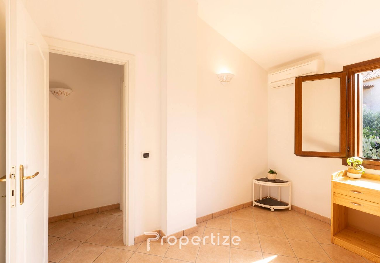 Chalet en Golfo Aranci - Villetta by Propertize - idromassaggio e patio