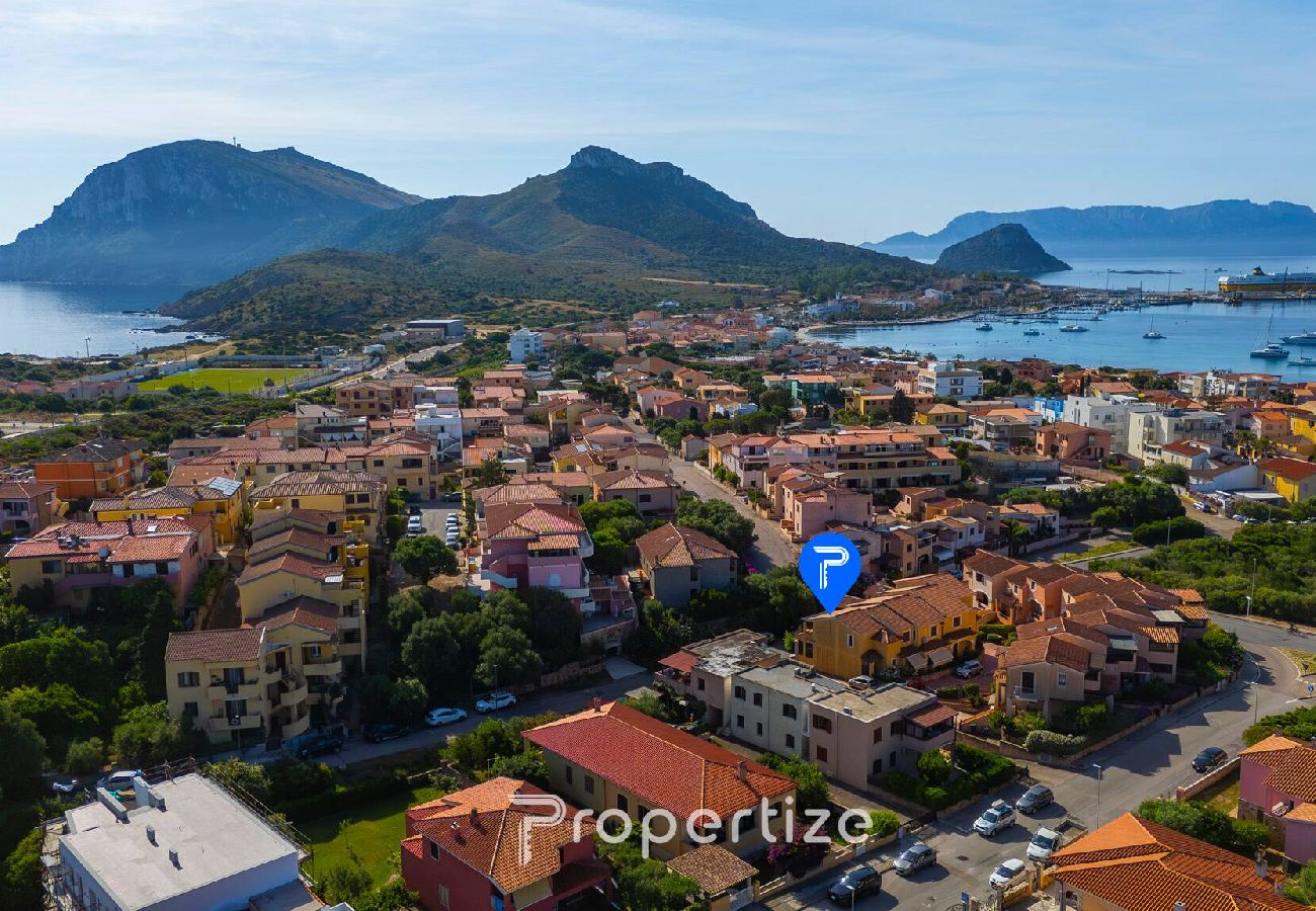 Chalet en Golfo Aranci - Villetta by Propertize - idromassaggio e patio