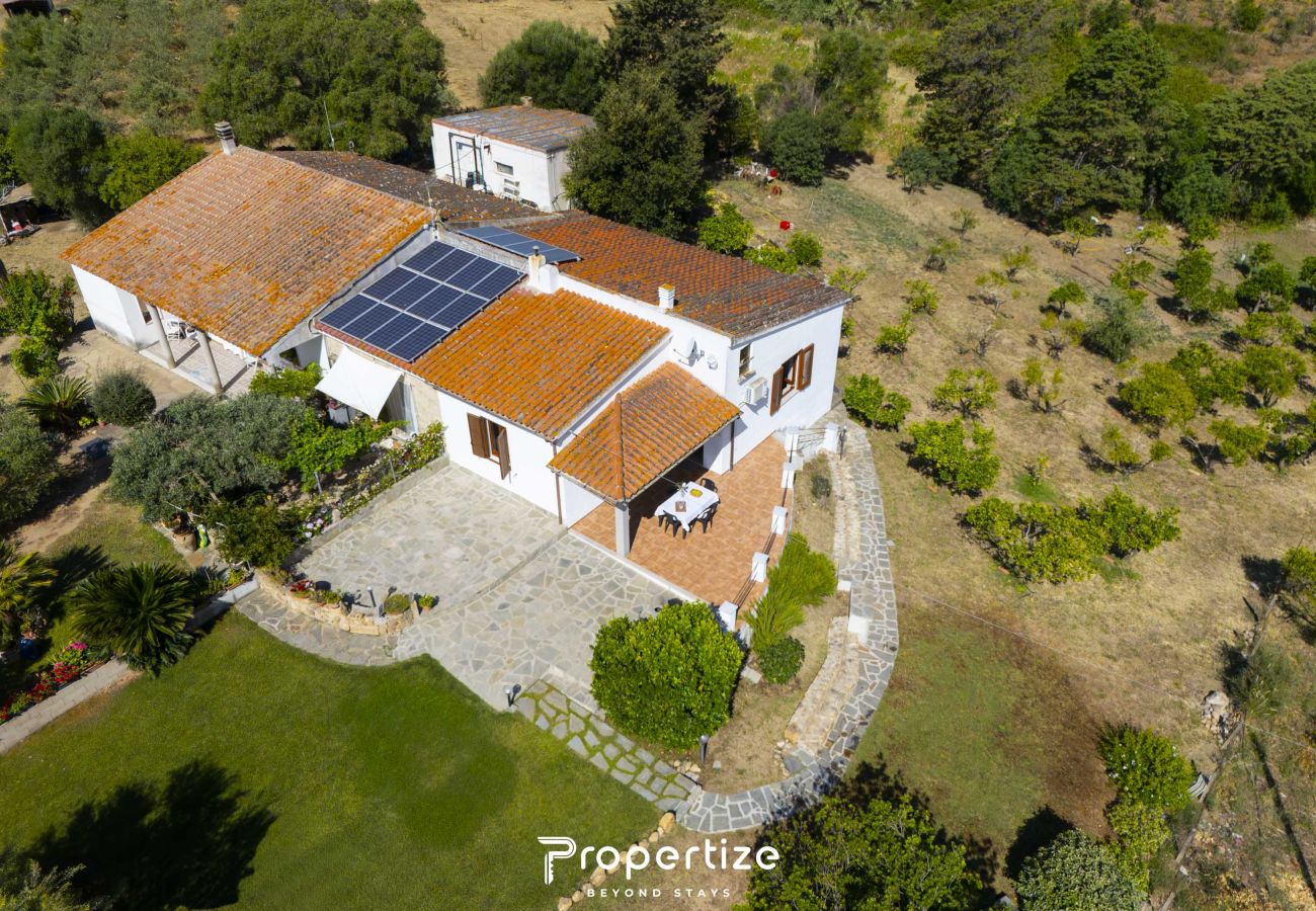 Villa en Monti - Villa Rurale con Vista by Propertize