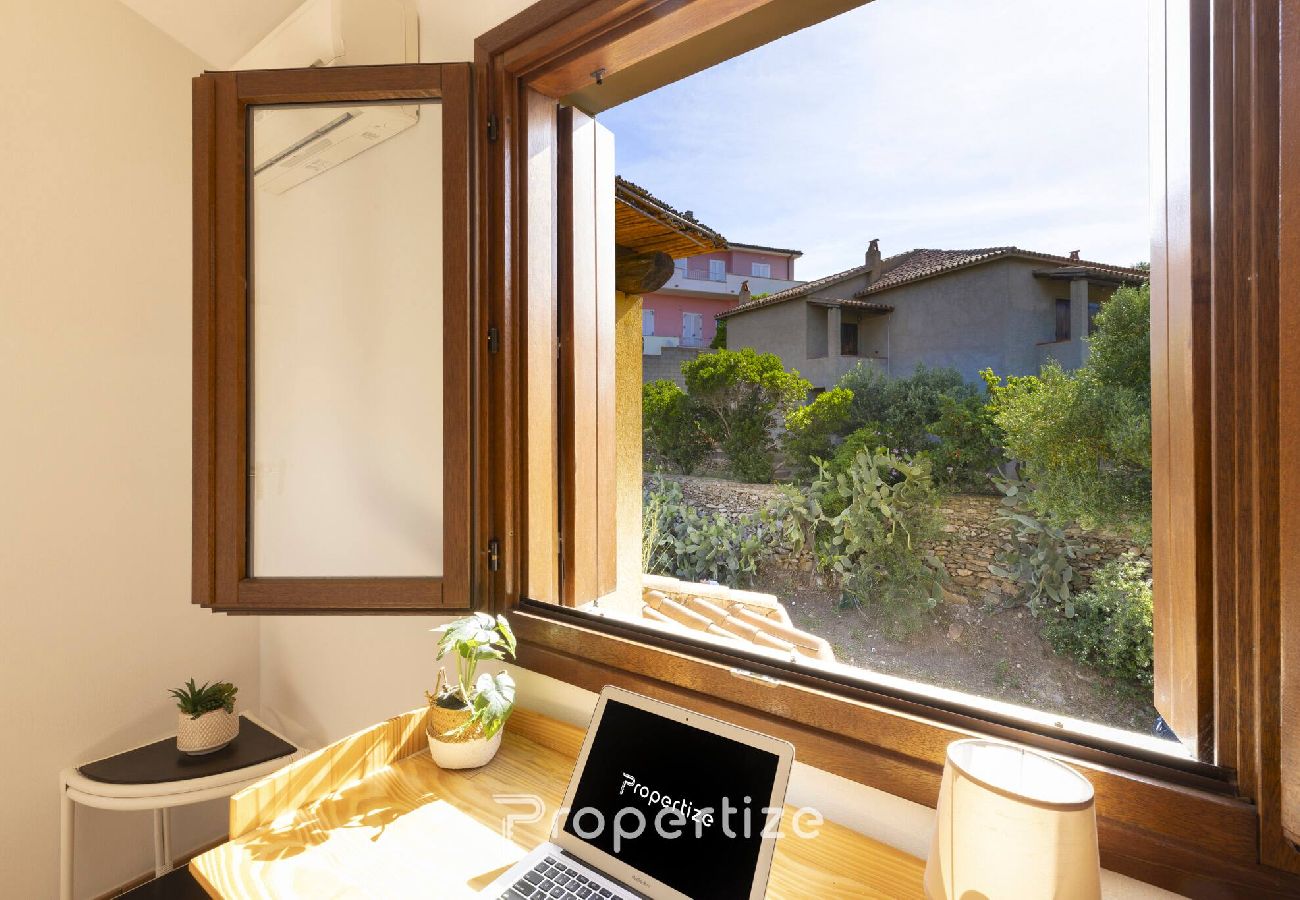 Chalet à Golfo Aranci - Villetta by Propertize - idromassaggio e patio