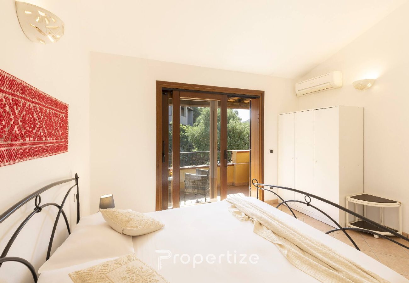 Villetta a Golfo Aranci - Villetta by Propertize - idromassaggio e patio