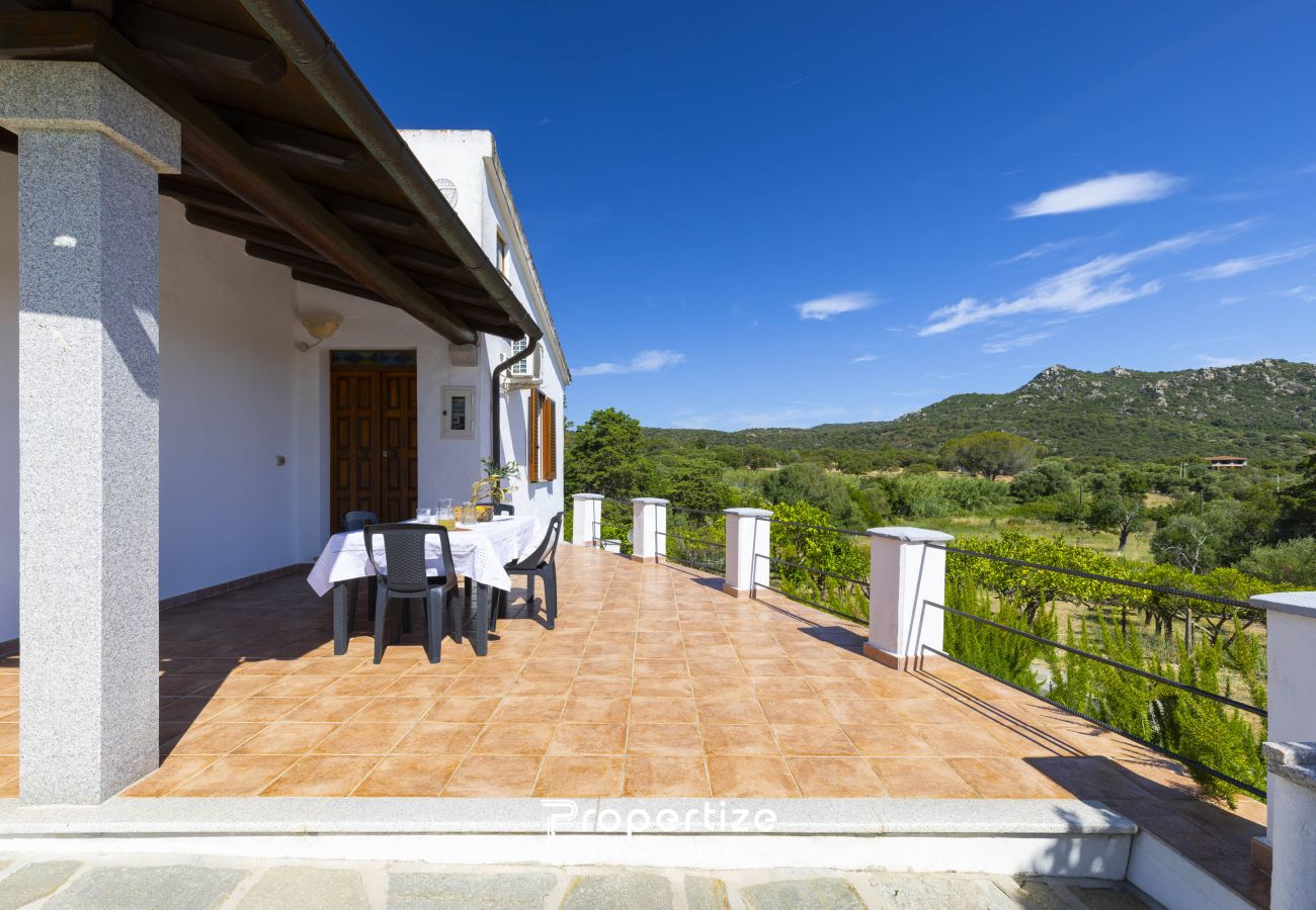 Villa in Monti - Villa Rurale con Vista by Propertize