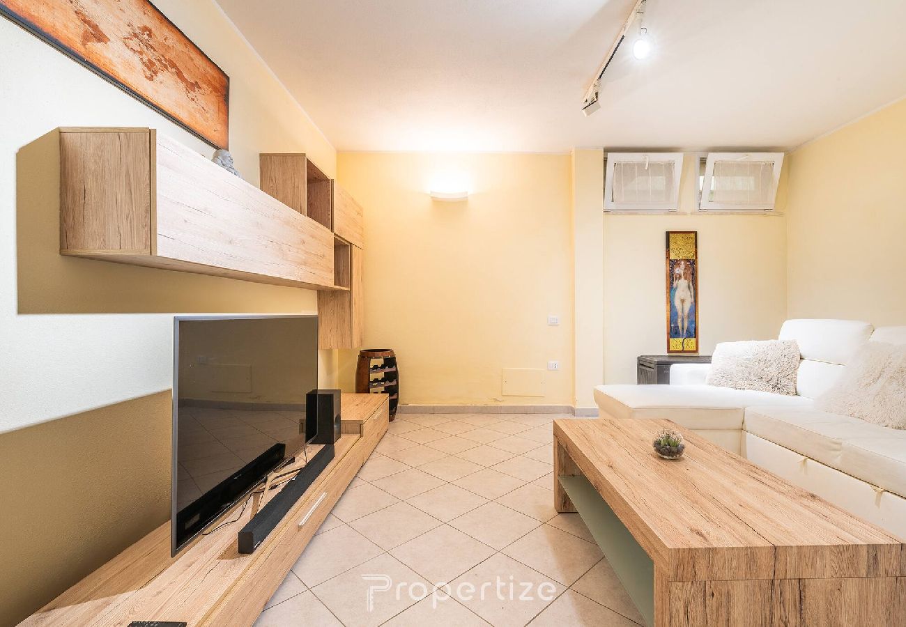Apartament w Quartu Sant´Elena - Sun Terrace Home by Propertize