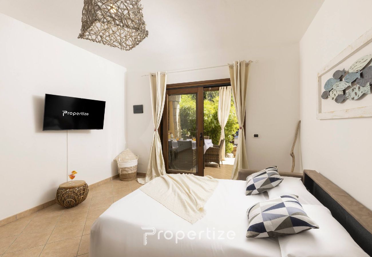 Chalet w Golfo Aranci - Villetta by Propertize - idromassaggio e patio