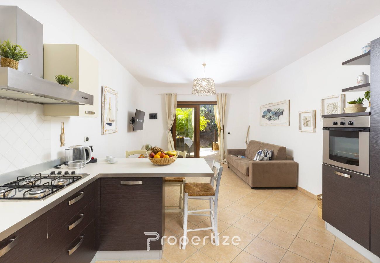 Chalet w Golfo Aranci - Villetta by Propertize - idromassaggio e patio