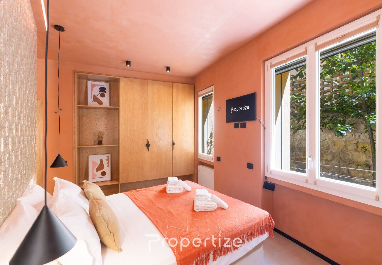 Apartament w Cagliari - Materia Terra&Vidru Studio by Propertize