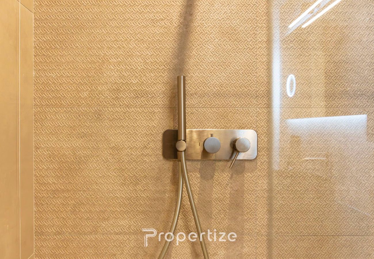 Apartament w Cagliari - Materia Terra&Vidru Studio by Propertize