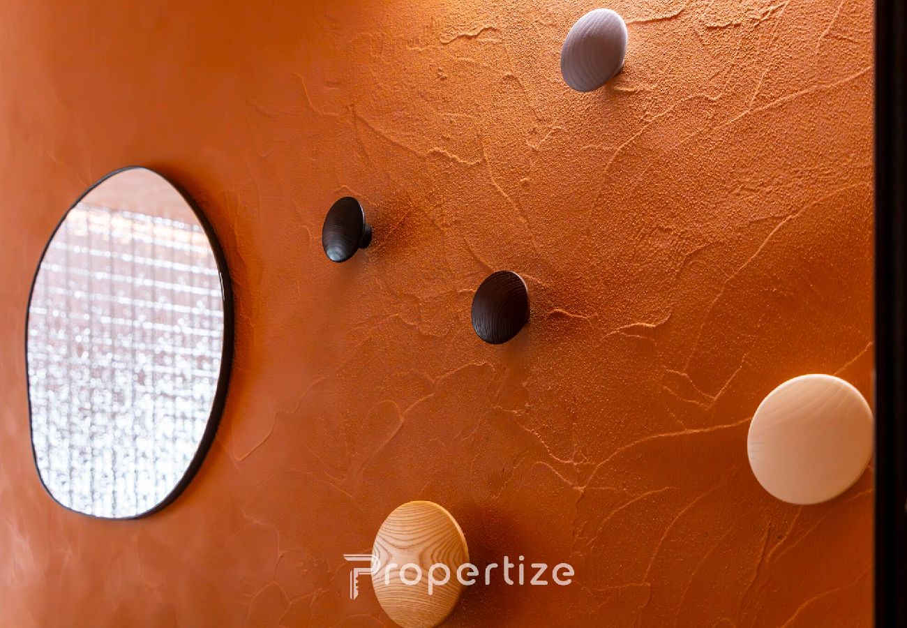Apartament w Cagliari - Materia Terra&Vidru Studio by Propertize