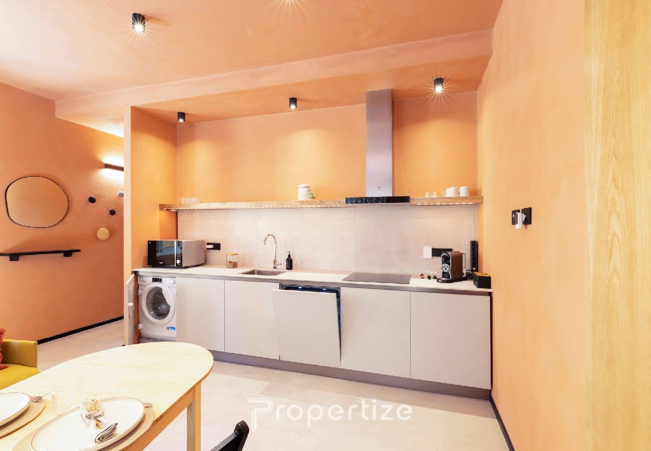 Apartament w Cagliari - Materia Terra&Vidru Studio by Propertize