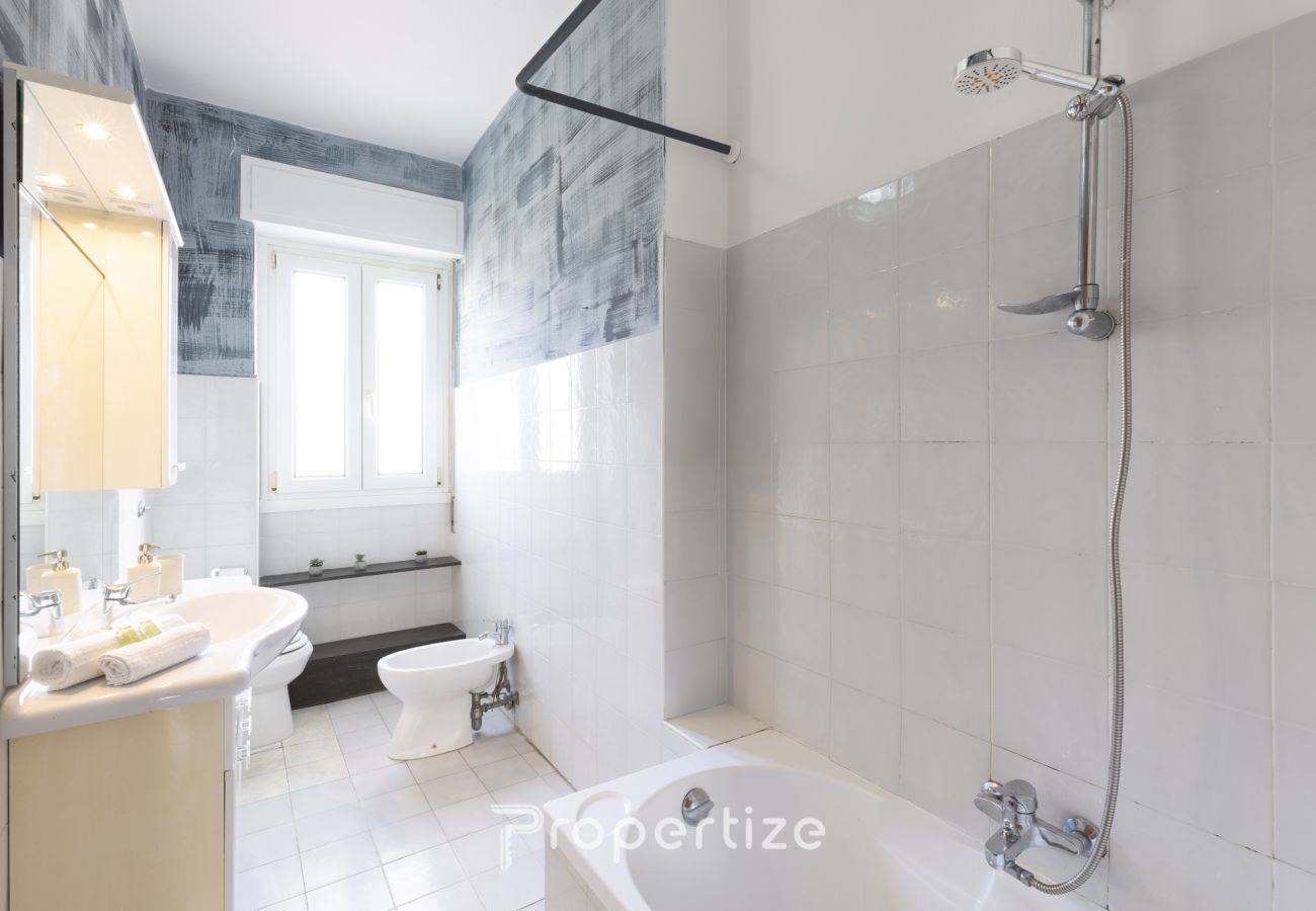 Apartament w Cagliari - 3BR Family Apartment by Propertize