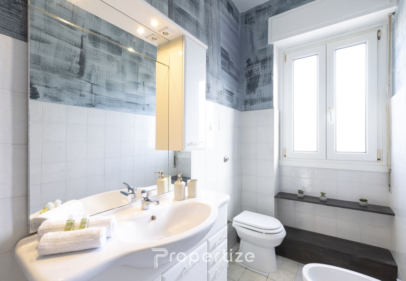 Apartament w Cagliari - 3BR Family Apartment by Propertize
