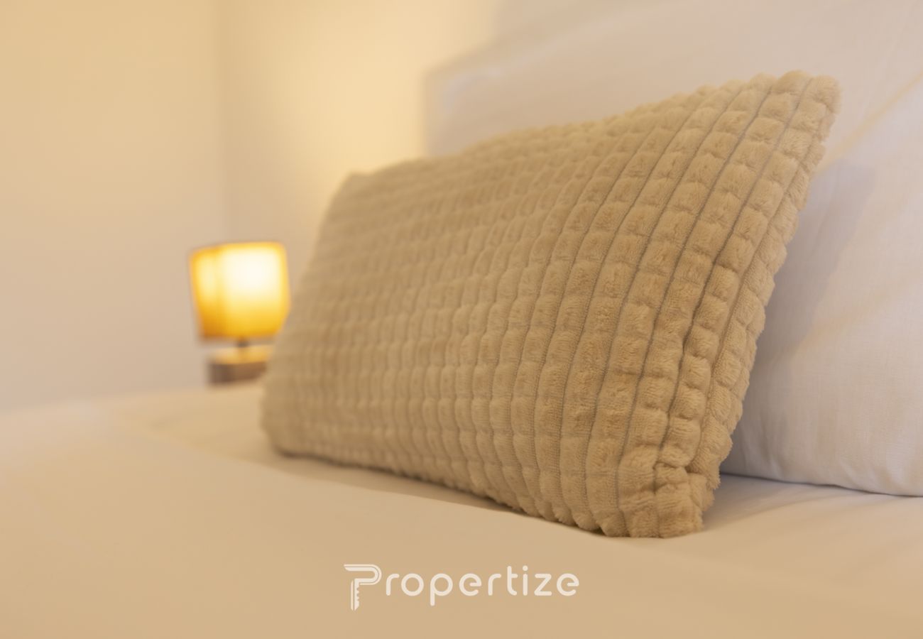 Apartament w Cagliari - 3BR Family Apartment by Propertize