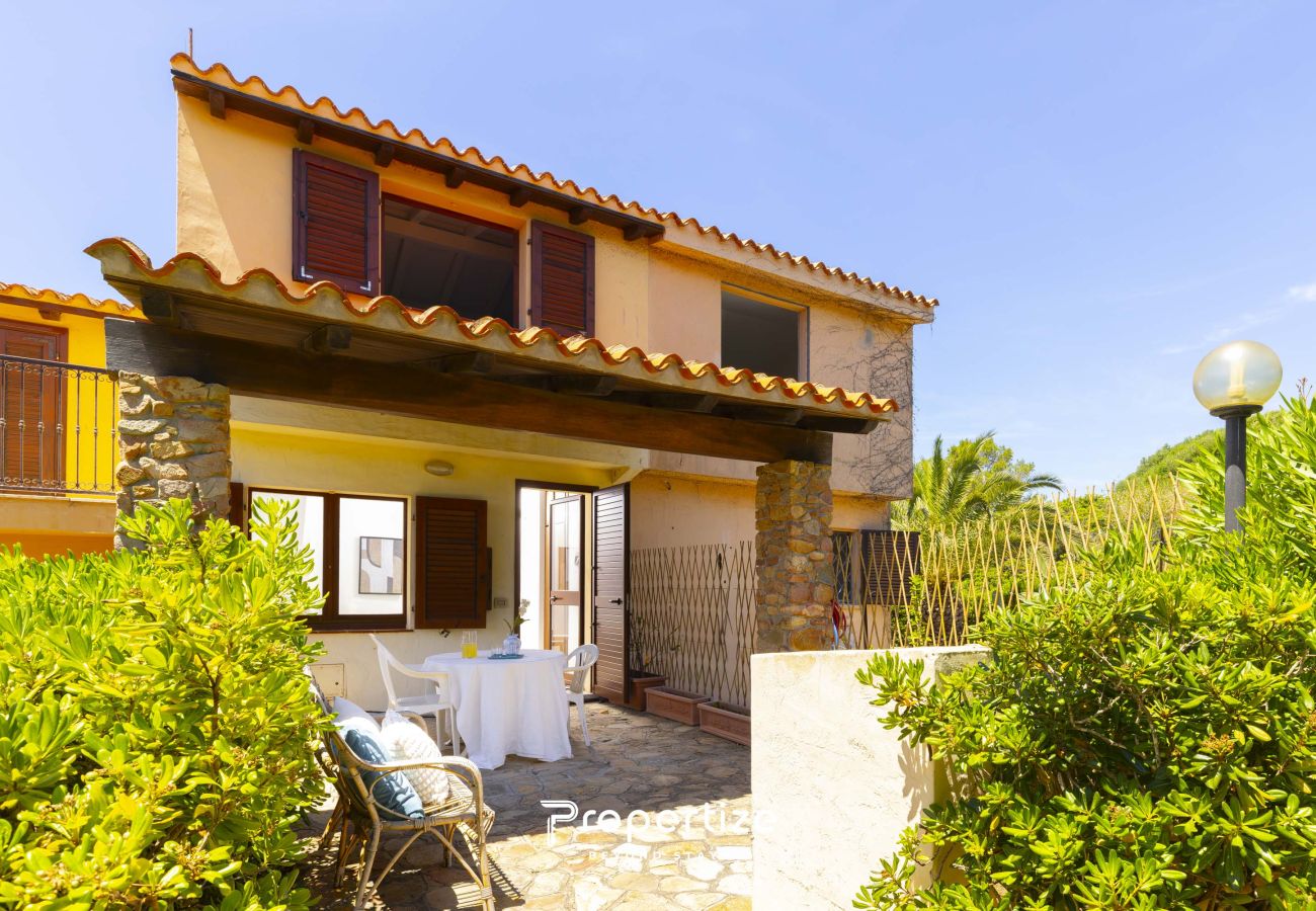 Dom w Villasimius - Villa Mediterranea di Matteo vicino spiaggia