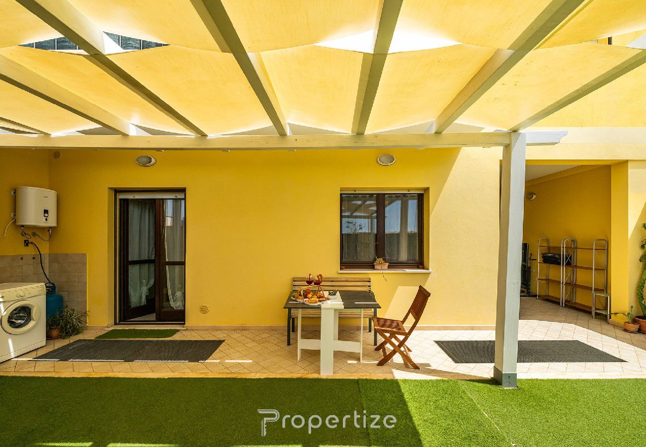 Apartamento em Quartu Sant´Elena - Sun Terrace Home by Propertize