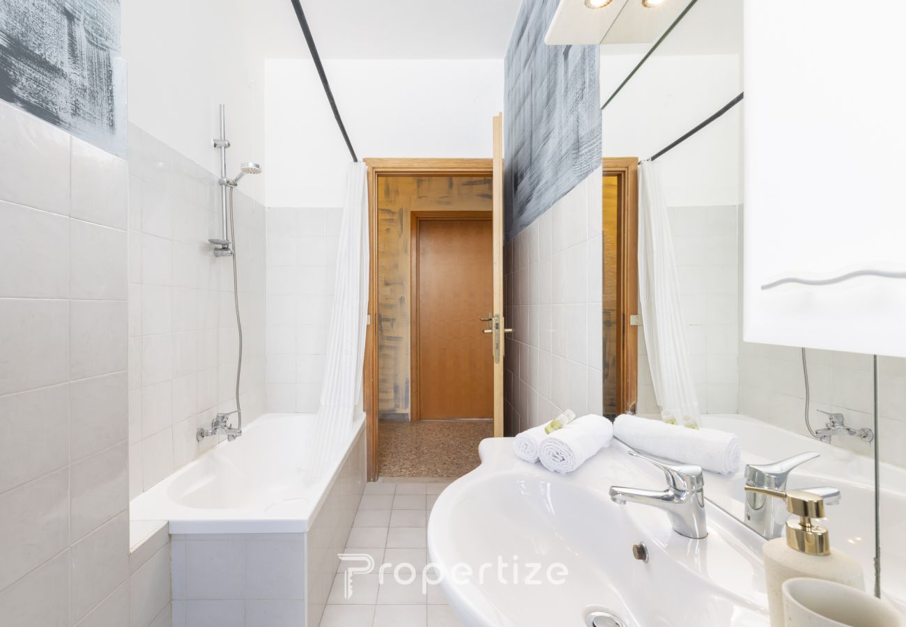 Apartamento em Cagliari - 3BR Family Apartment by Propertize