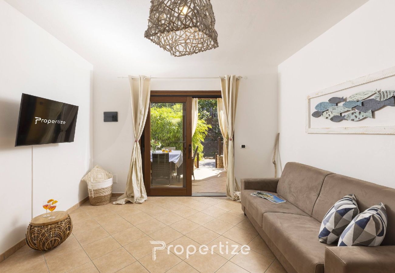 Chalet in Golfo Aranci - Villetta by Propertize - idromassaggio e patio