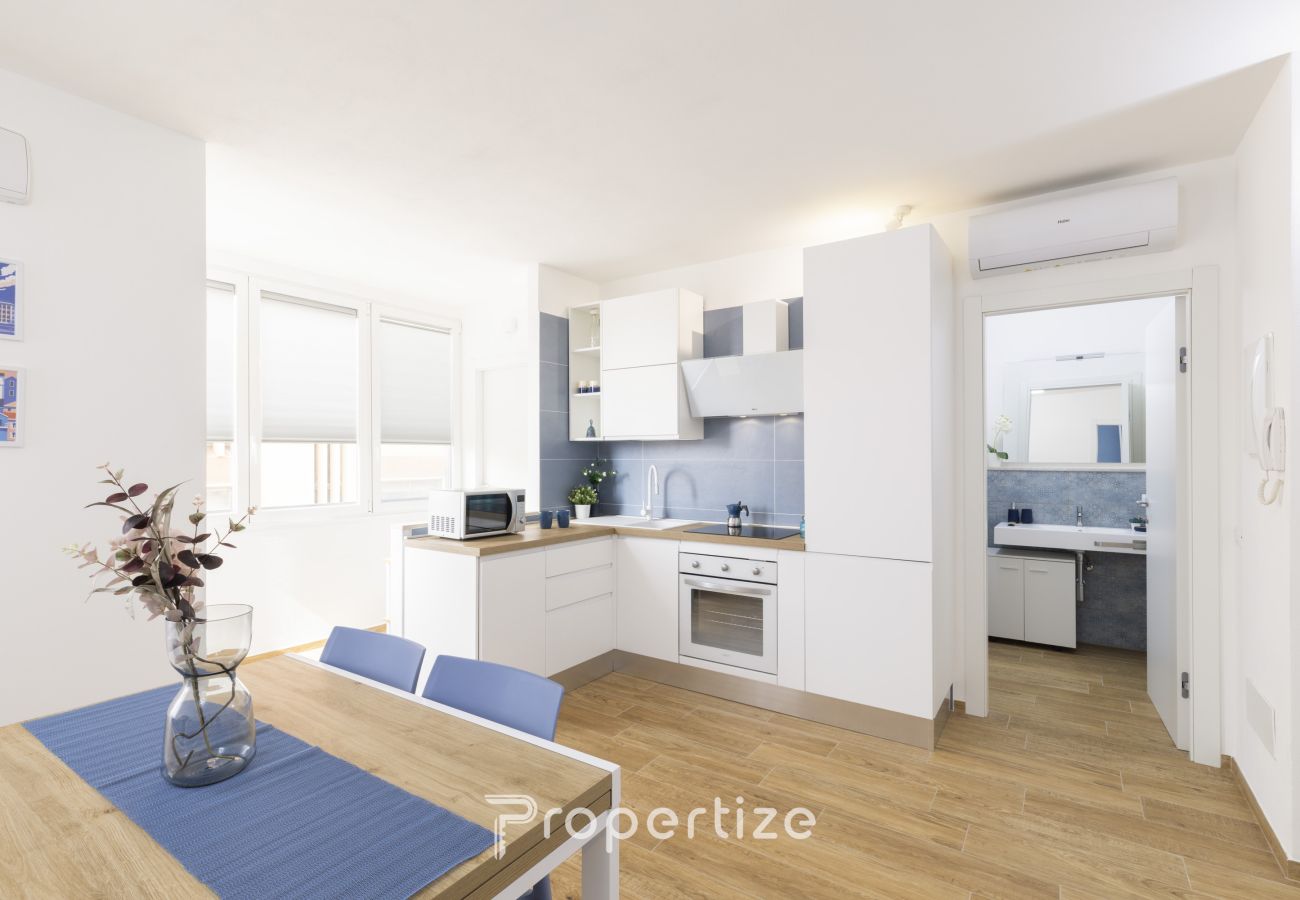 Apartment in Monserrato - Blu Appartamento Moderno