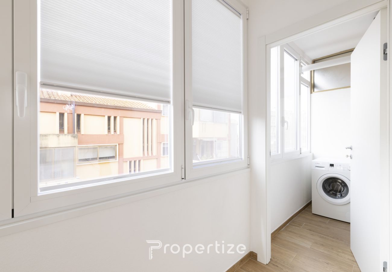Apartment in Monserrato - Blu Appartamento Moderno